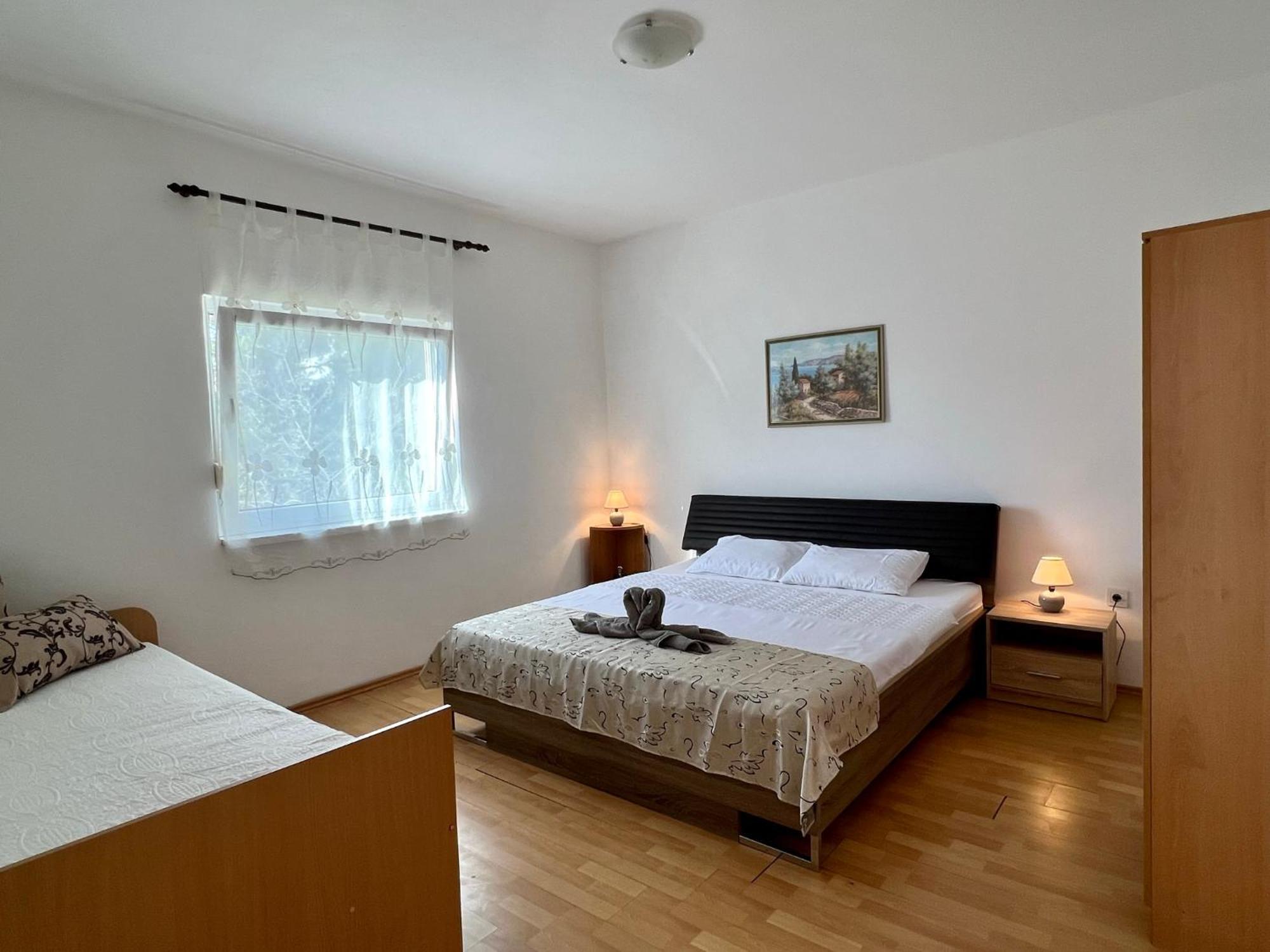 Apartments Monika Бибине Екстериор снимка