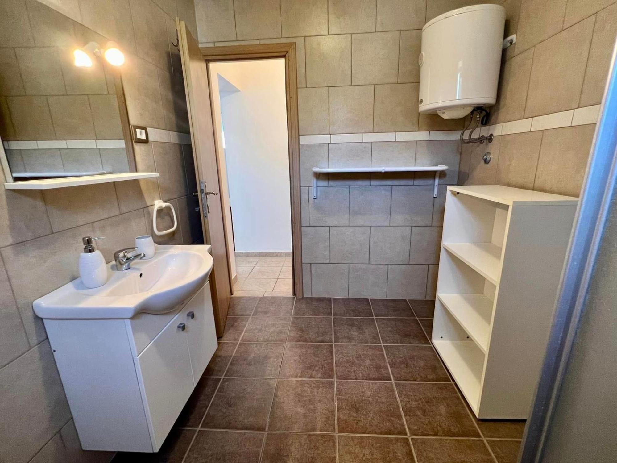 Apartments Monika Бибине Екстериор снимка