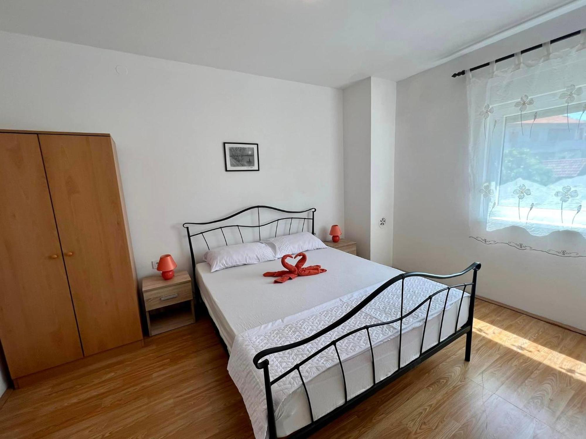 Apartments Monika Бибине Екстериор снимка
